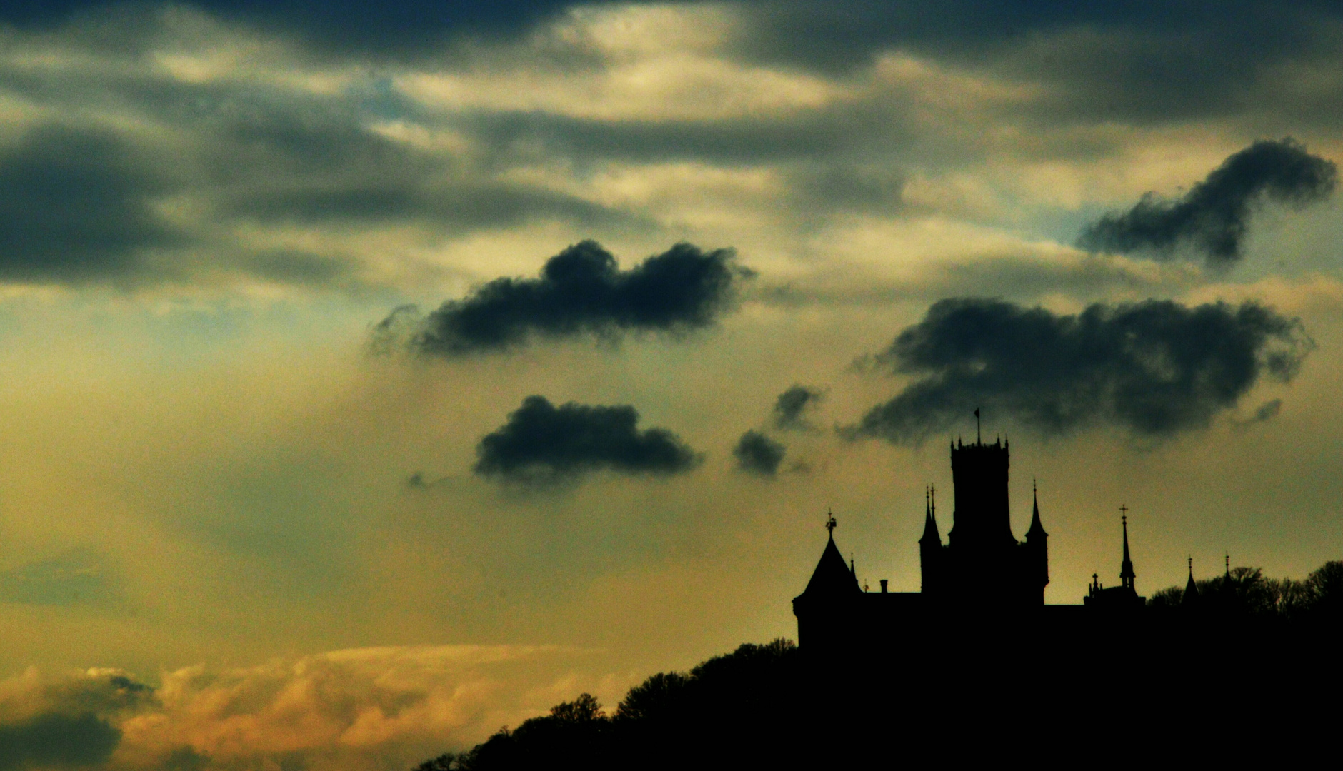 Märchenschloß in den Wolken