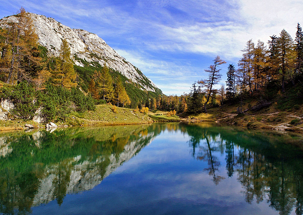 Märchensee im Herbstkleid