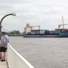 Maersk Arkansas fährt auf der Elbe in die Nordsee