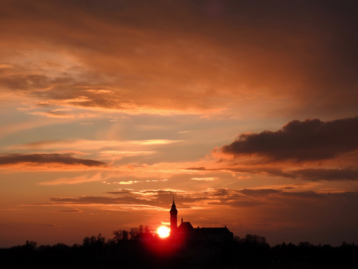 März Sonne