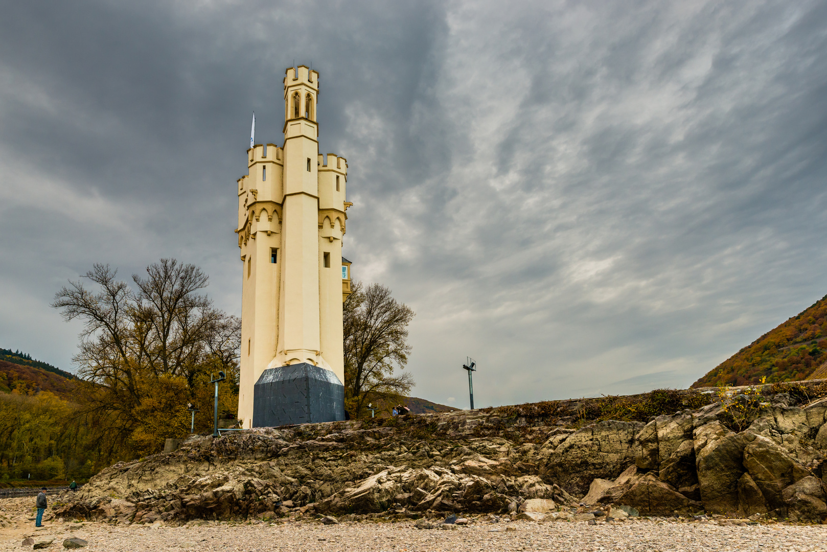 Mäuseturm bei Niedrigwasser 34