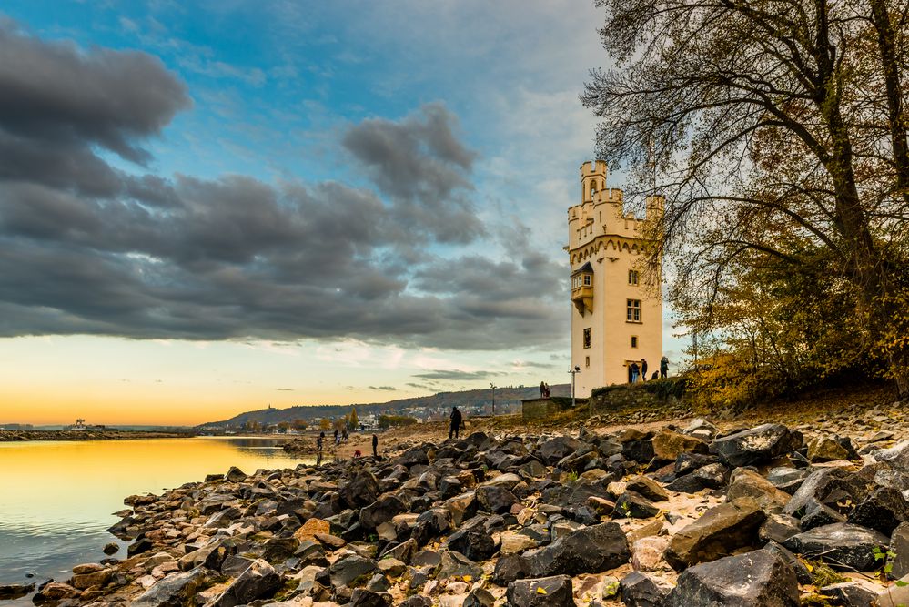 Mäuseturm bei Niedrigwasser 73