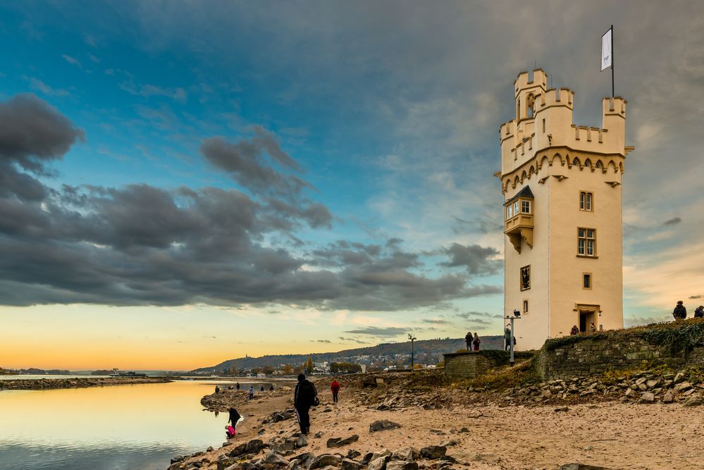 Mäuseturm bei Niedrigwasser 77