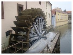 Mag das wasserrad sich bald OHNE eis wieder drehen (GESEHEN