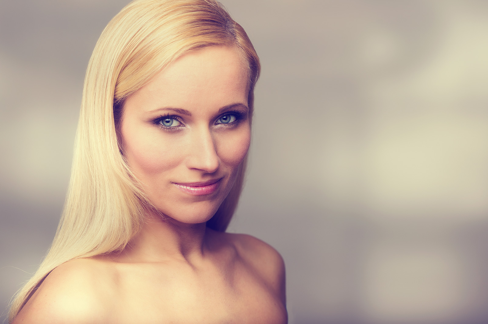 Magdalena Foto & Bild portrait, portrait frauen, studio Bilder auf