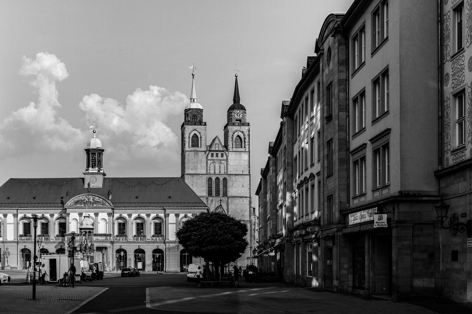 Magdeburg - altes Rathaus und Johanniskirche