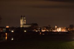 Magdeburg bei Nacht