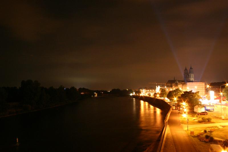 Magdeburg bei Nacht