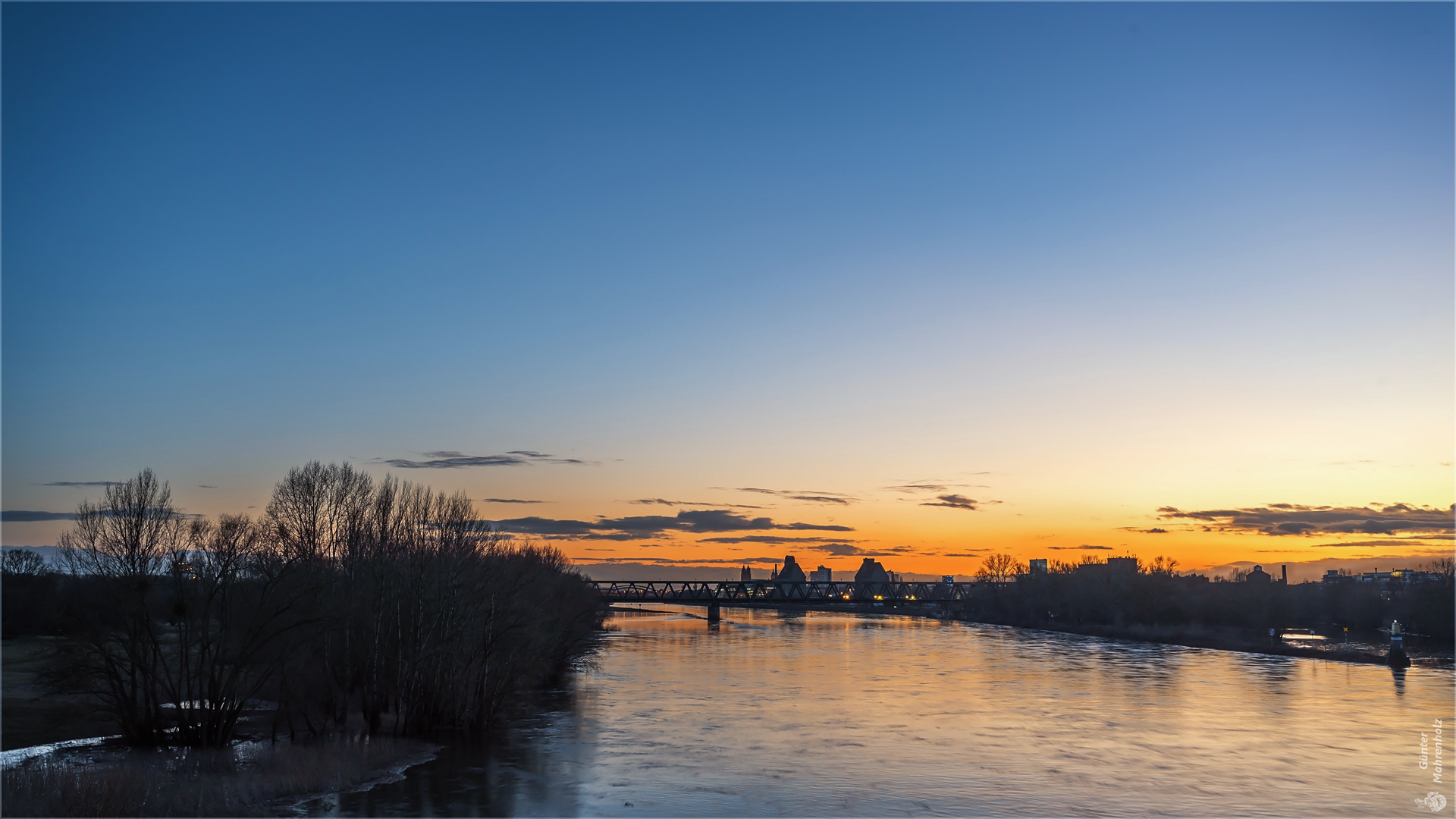 Magdeburg, Blick vom Herrenkrugsteg