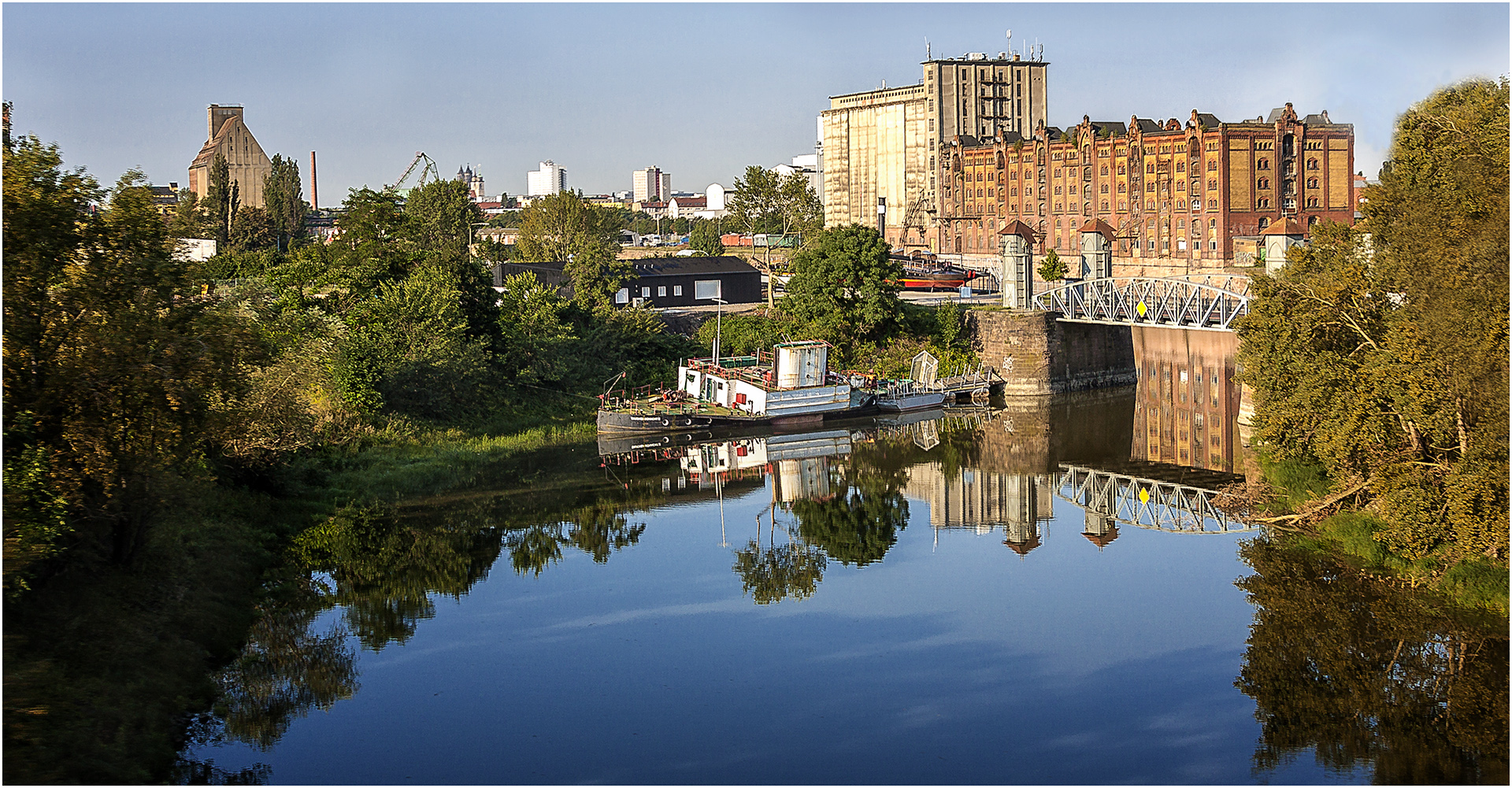 ... Magdeburg Hafen ...