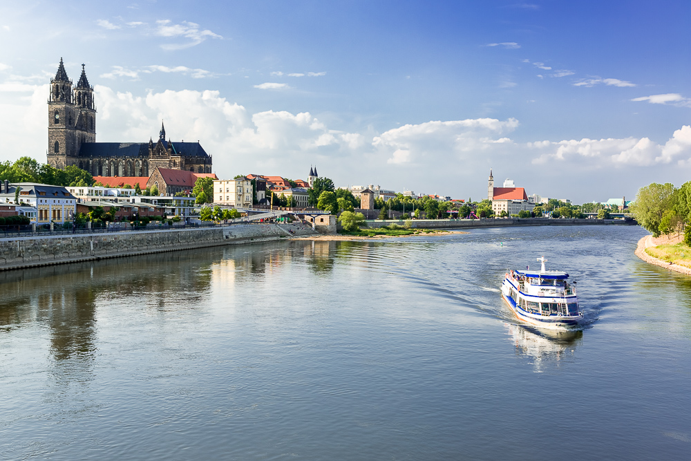 Magdeburger Dom und Elbe