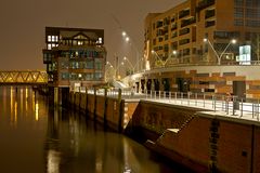 Magdeburger Hafen, Promenade