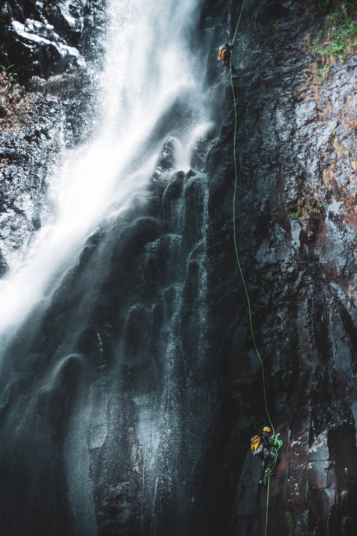 Magie und der Wasserfall 