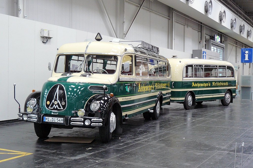 Magirus Bus