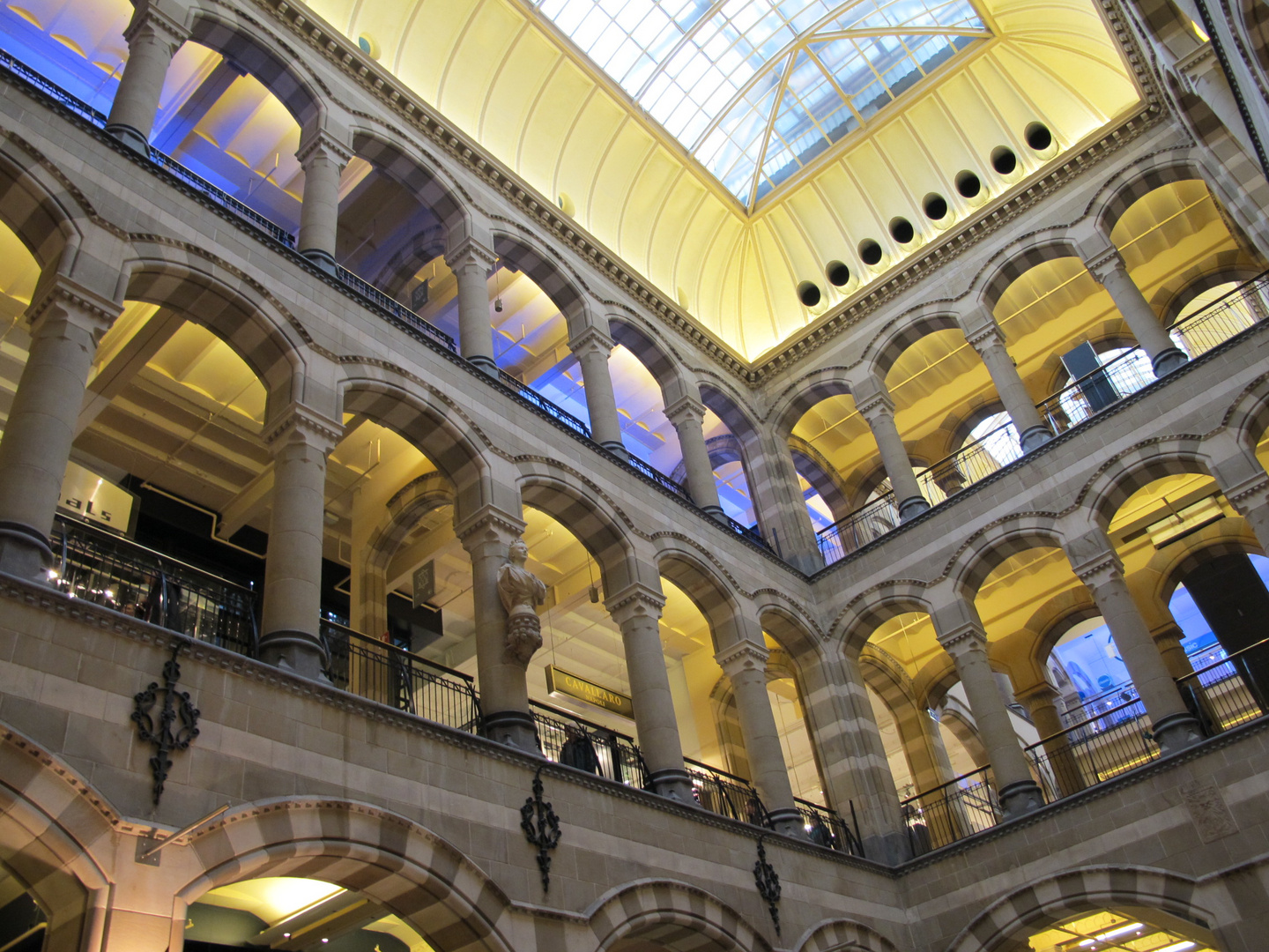 Magna Plaza in Amsterdam