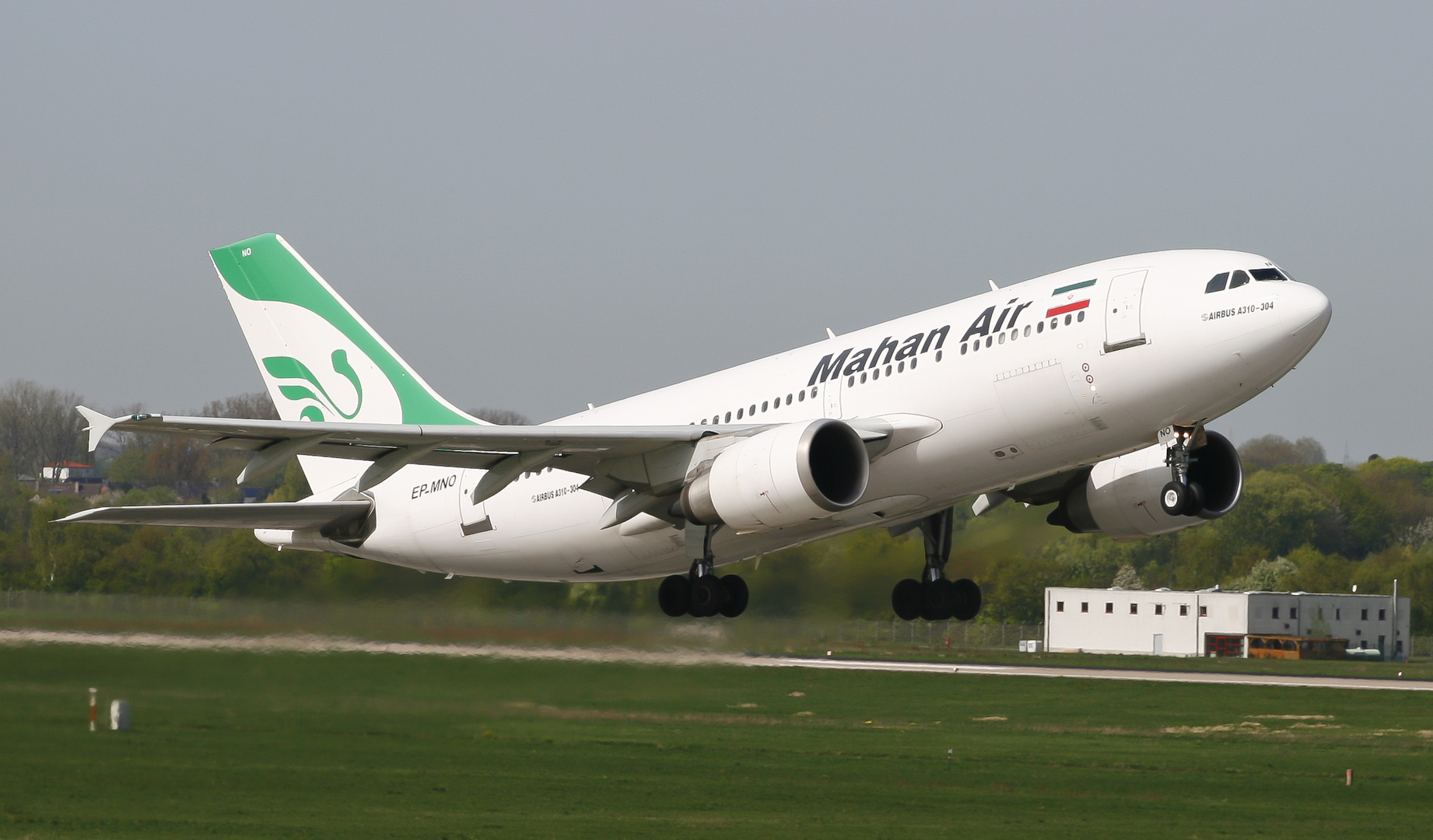 Mahan Air Airbus A310-304