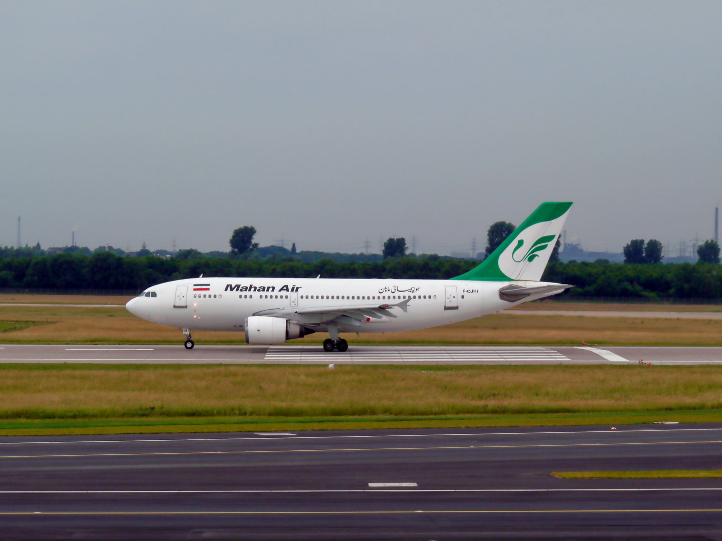 Mahan Air Airbus A310-304(ET)