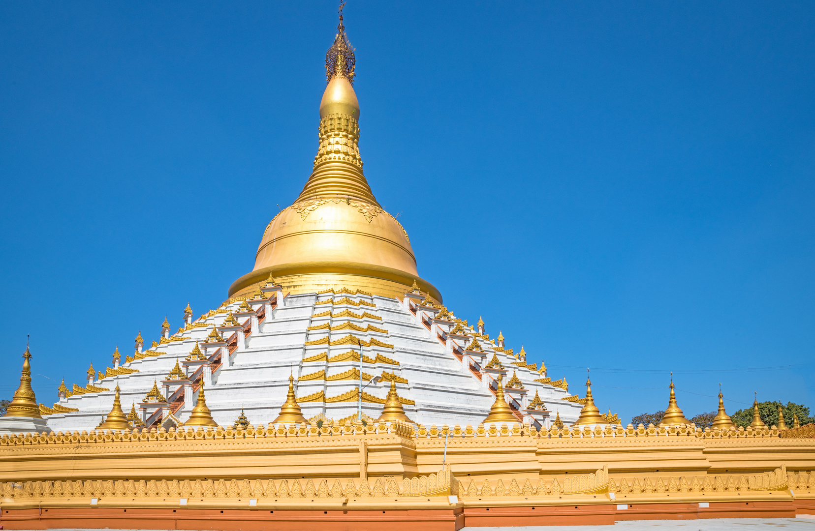 Mahazedi Pagode in Bago