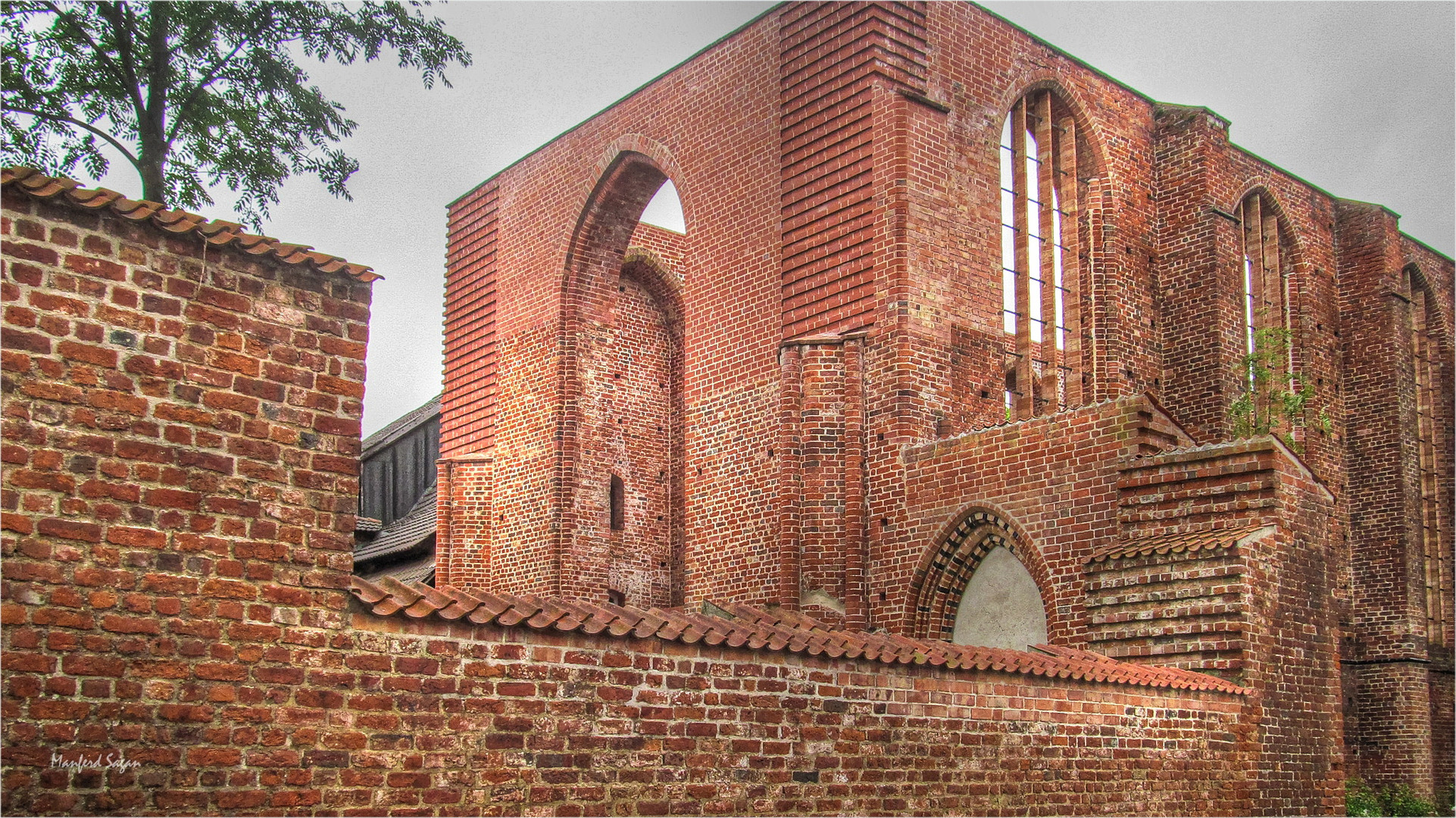 Mahnende Spuren - Johannes Kloster Stralsund...