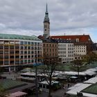 Maibaum im November