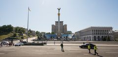 Maidan Nezalezhnosti - Hotel Ukraine & Independence monument