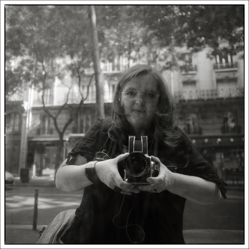 Maike-Spiegelself in Paris, 18me Arr.