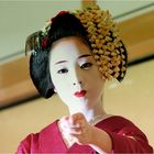 Maiko in Gion