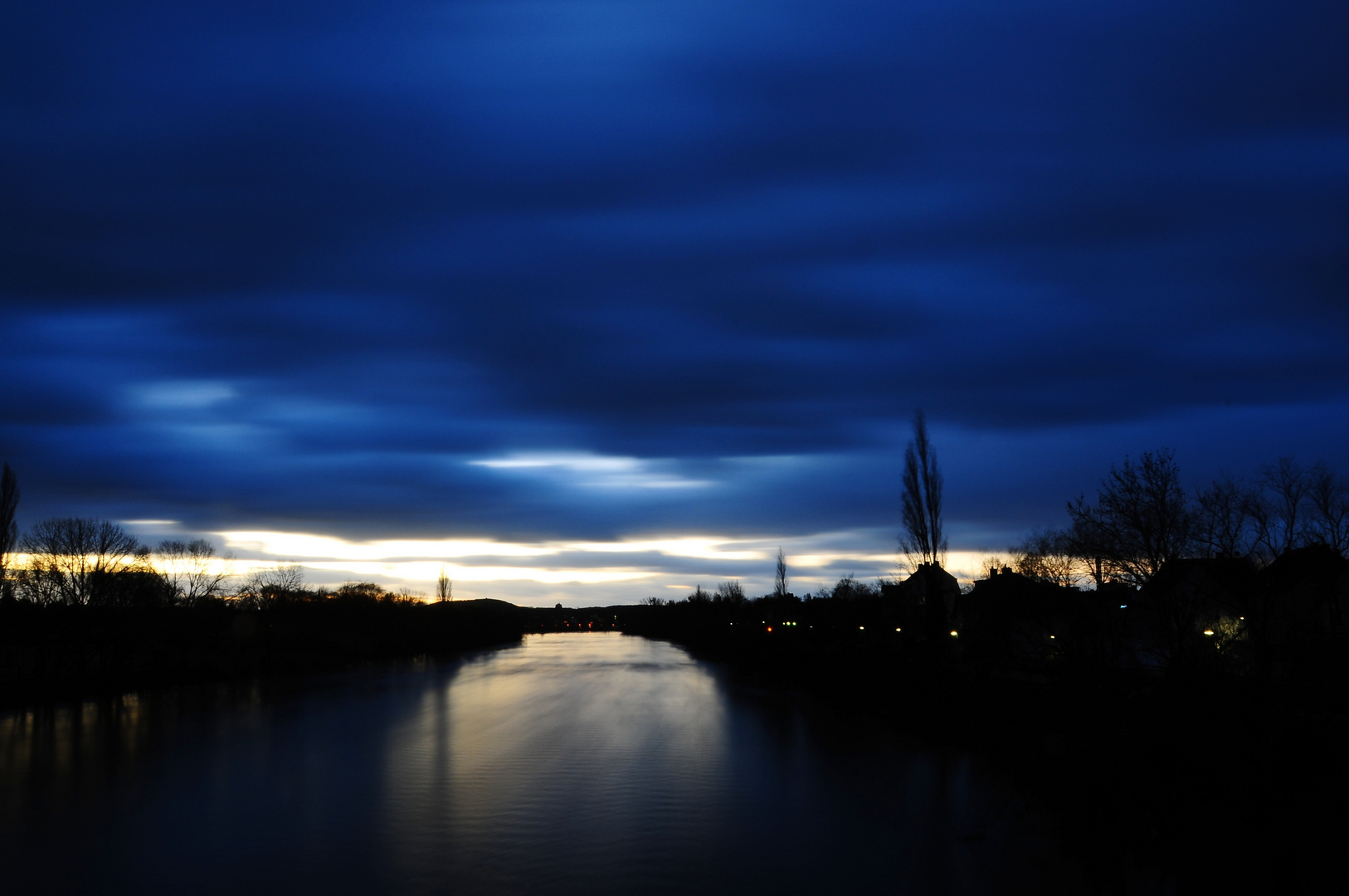 Main am Morgen bei Frankfurt-Fechenheim