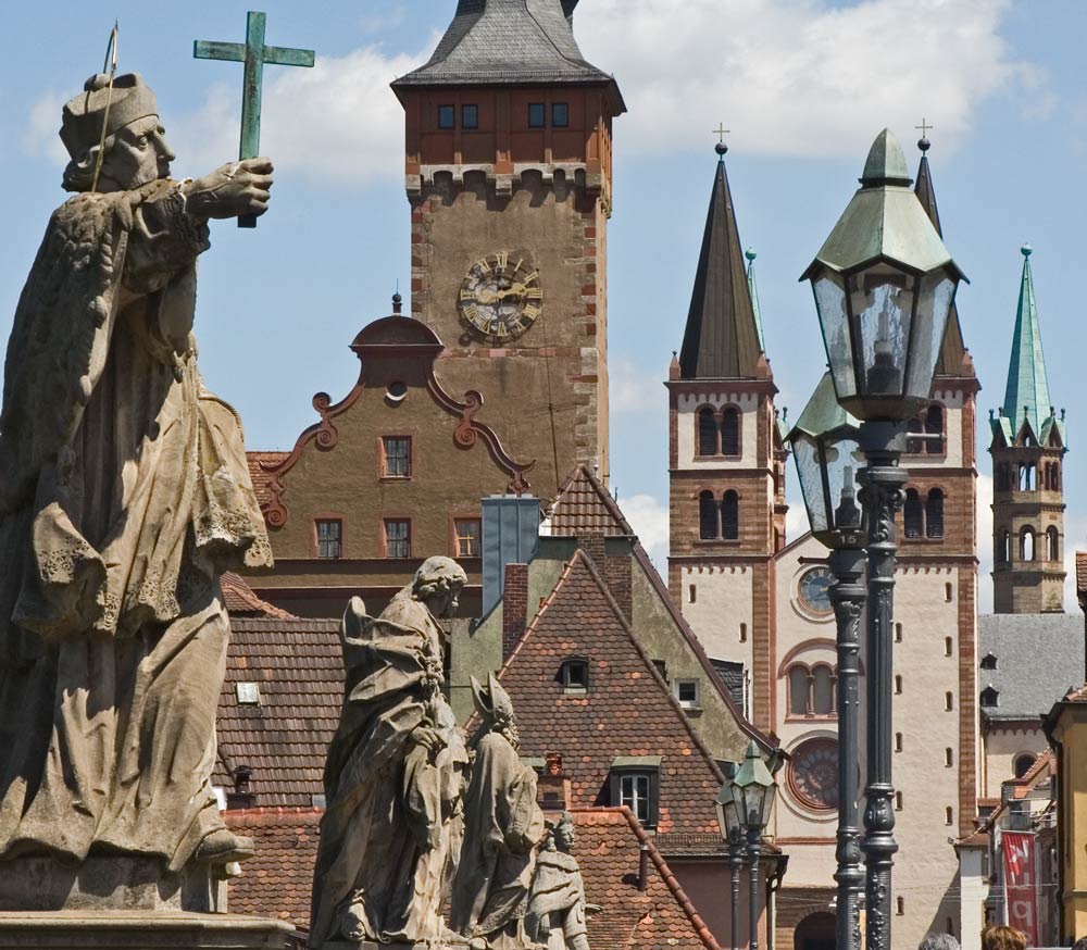 MAINBRÜCKE WÜRZBURG DETAIL