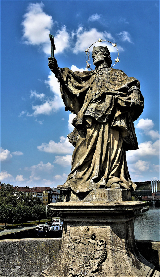 Mainbrückenstatue des Heiligen Nepomuk