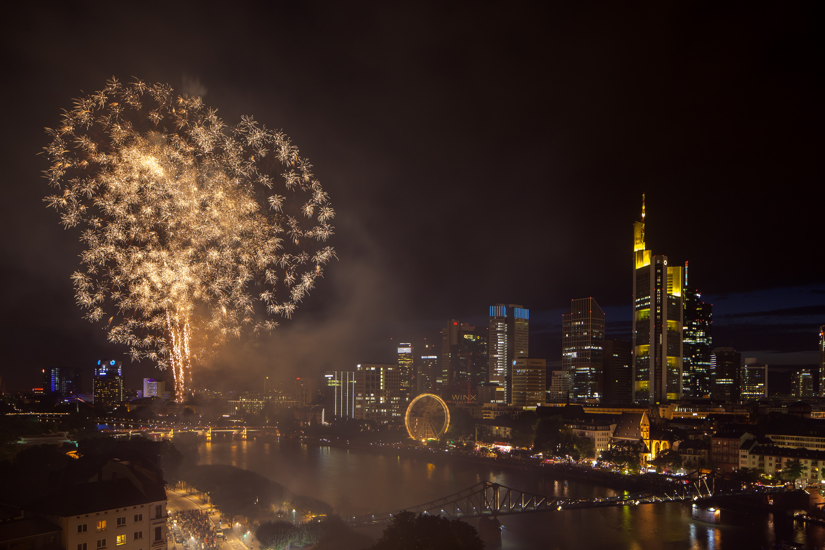 MainfestFeuerwerk Foto & Bild travel, nacht, frankfurt Bilder auf
