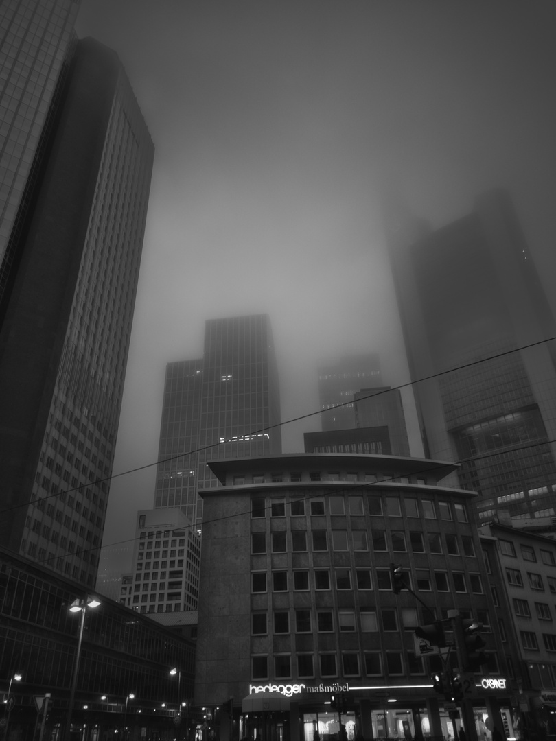 Mainhattan in fog