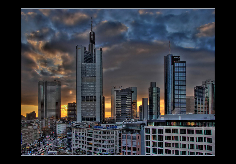 Mainhattan Skyline am Abend