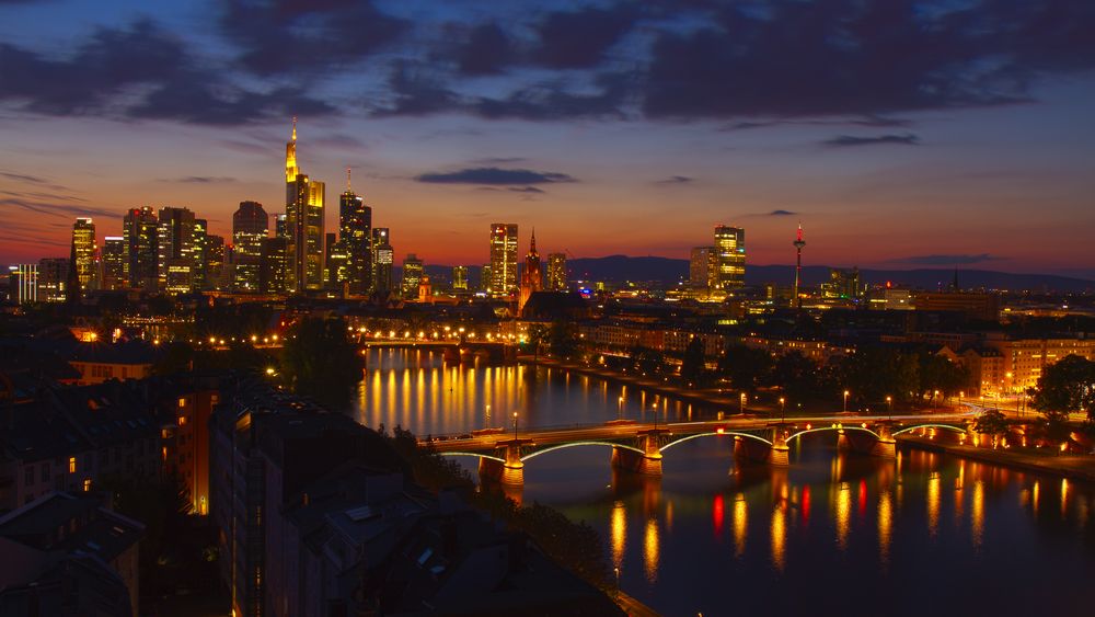 Mainhatten bei Nacht