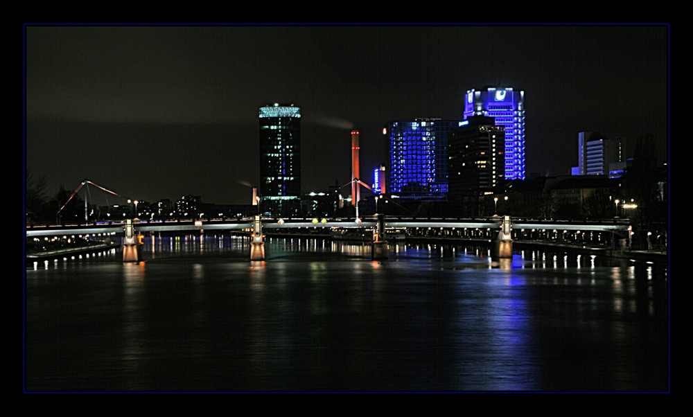 Mainhatten bei Nacht