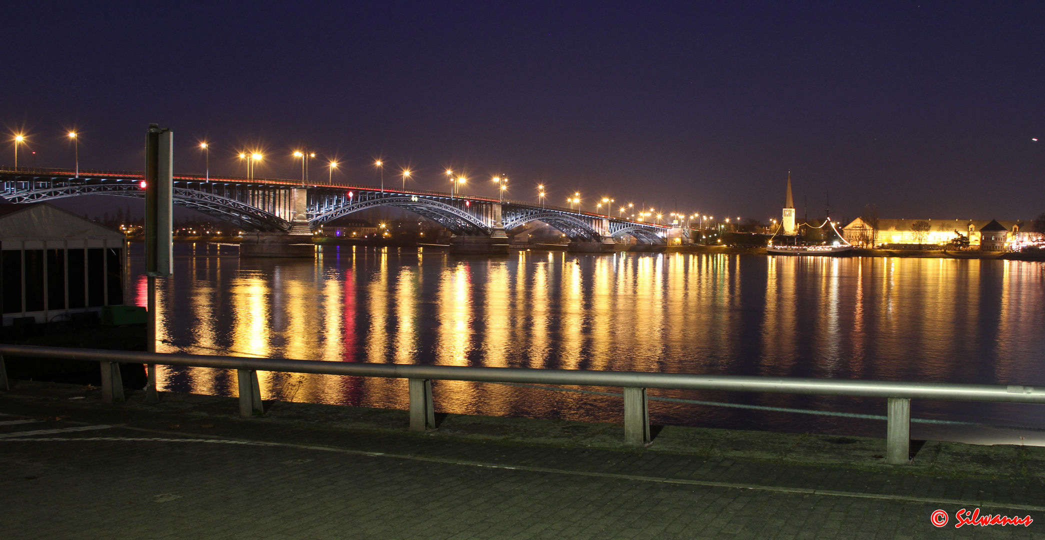 Mainz bei Nacht