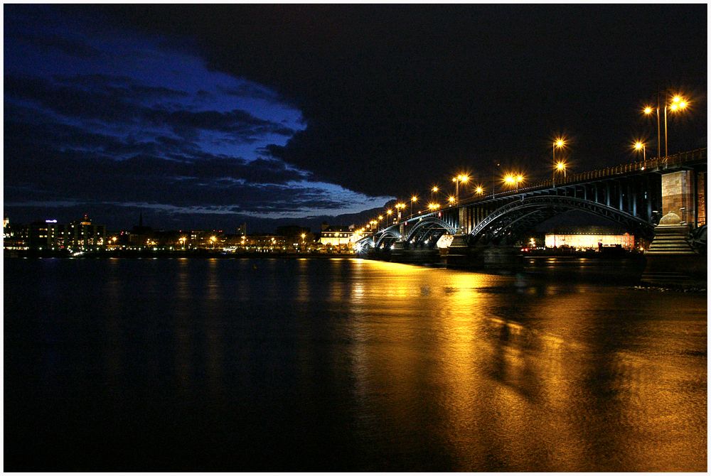 Mainz by night II