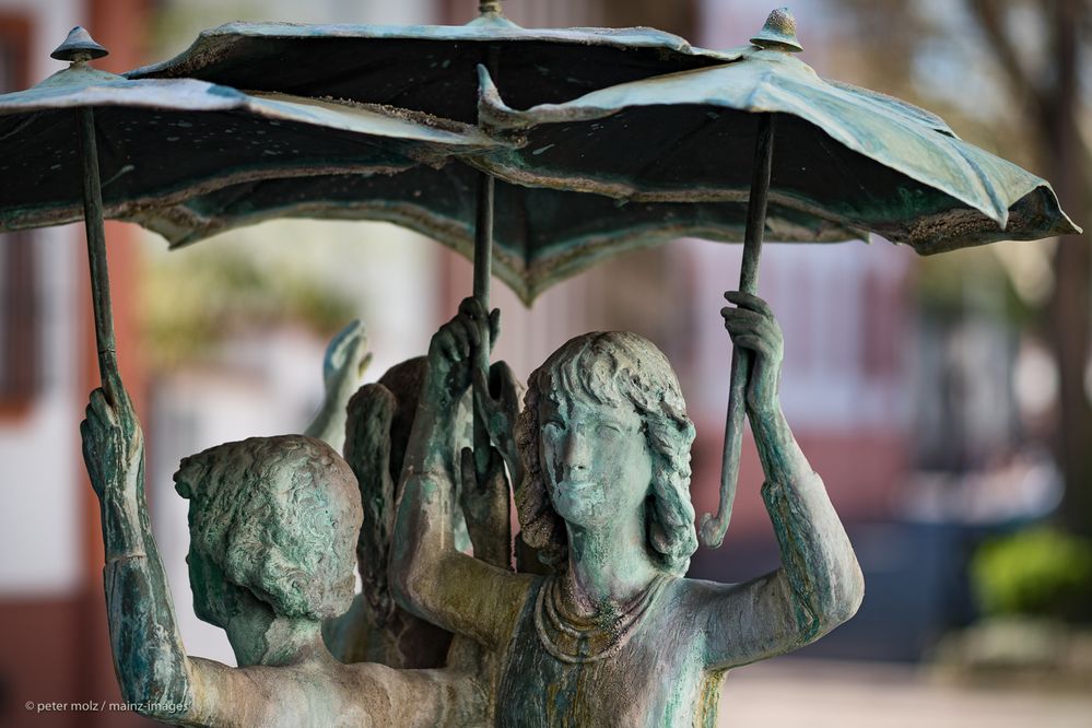 Mainz - Dreimädchenbrunnen auf dem Ballplatz