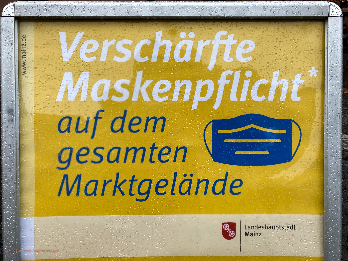 Mainz - Maskenpflicht Mutanten (2)