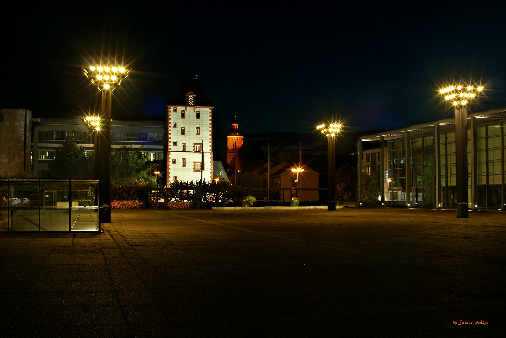 Mainz Rathausplatz an der Rheingoldhalle