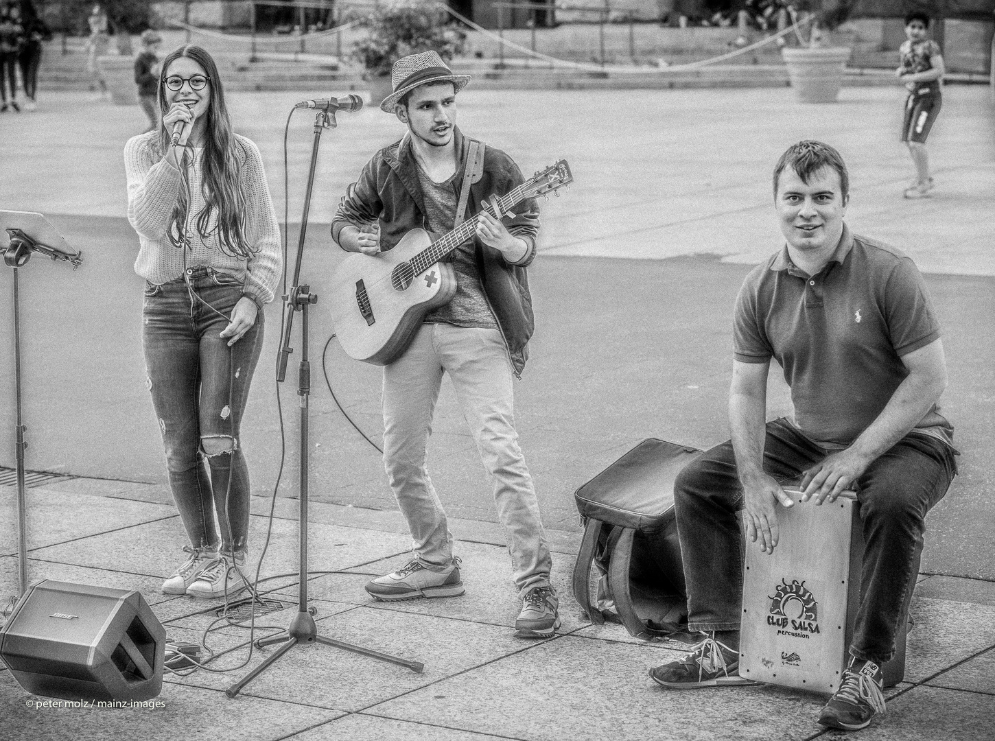 Mainz - Strassenmusik Trio auf dem Gutenbergplatz