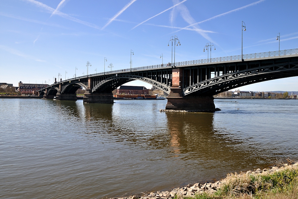 Mainz - Theodor Heuss Brücke
