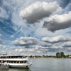 Mainz - Wolkenlandschaft über dem Rhein