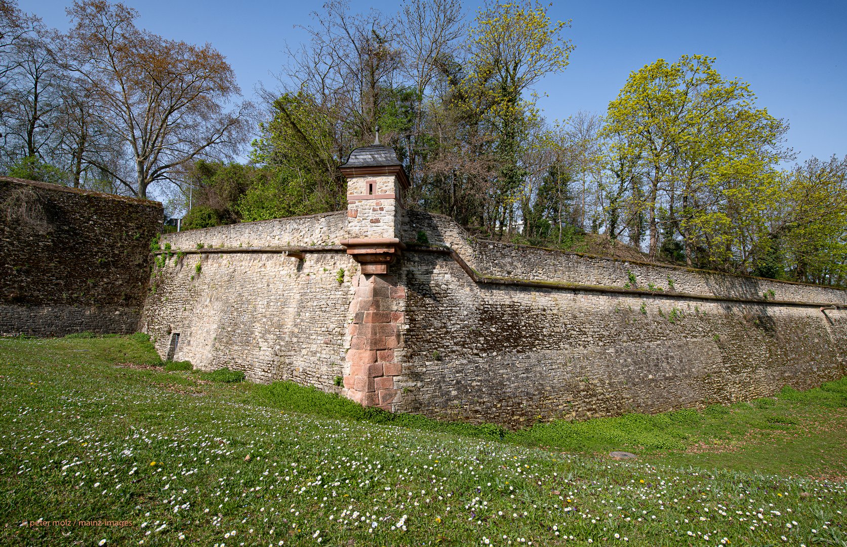 Mainz - Zitadelle im Frühling | April 2021