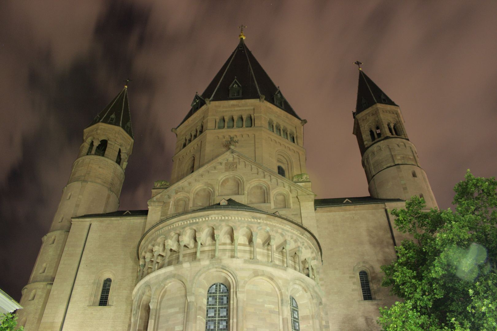 Mainzer Dom bei Nacht