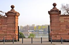 Mainzer Rheinpromenade