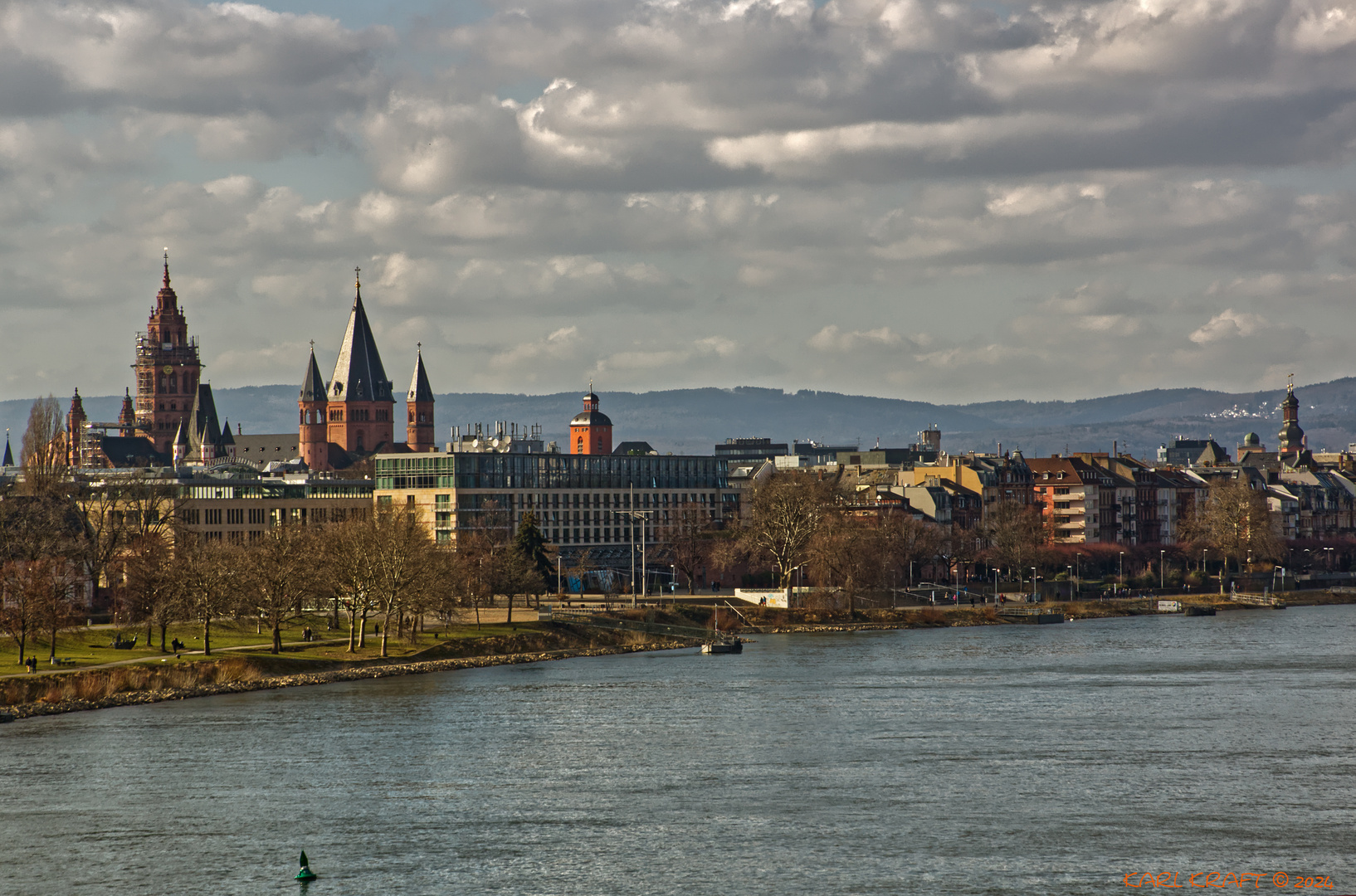 Mainzer Rheinufer