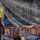 Mainzer Weihnachtsmarkt - Heunensäule mit Lichternetz