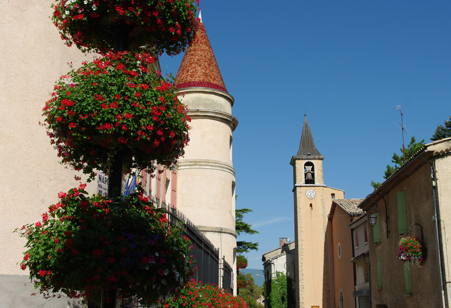 Mairie et église de Malijaï