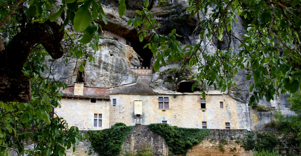 MAISON FORTE DE REIGNAC DORDOGNE